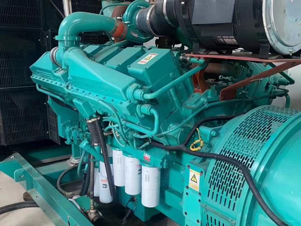 宁江更换100kW柴油发电机组机油时，需要注意哪些事项？